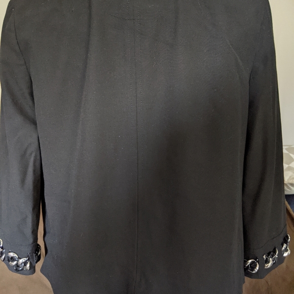 Michael Kors Black Jacket with silver and black chain detail and 2 front pockets - Picture 4 of 4